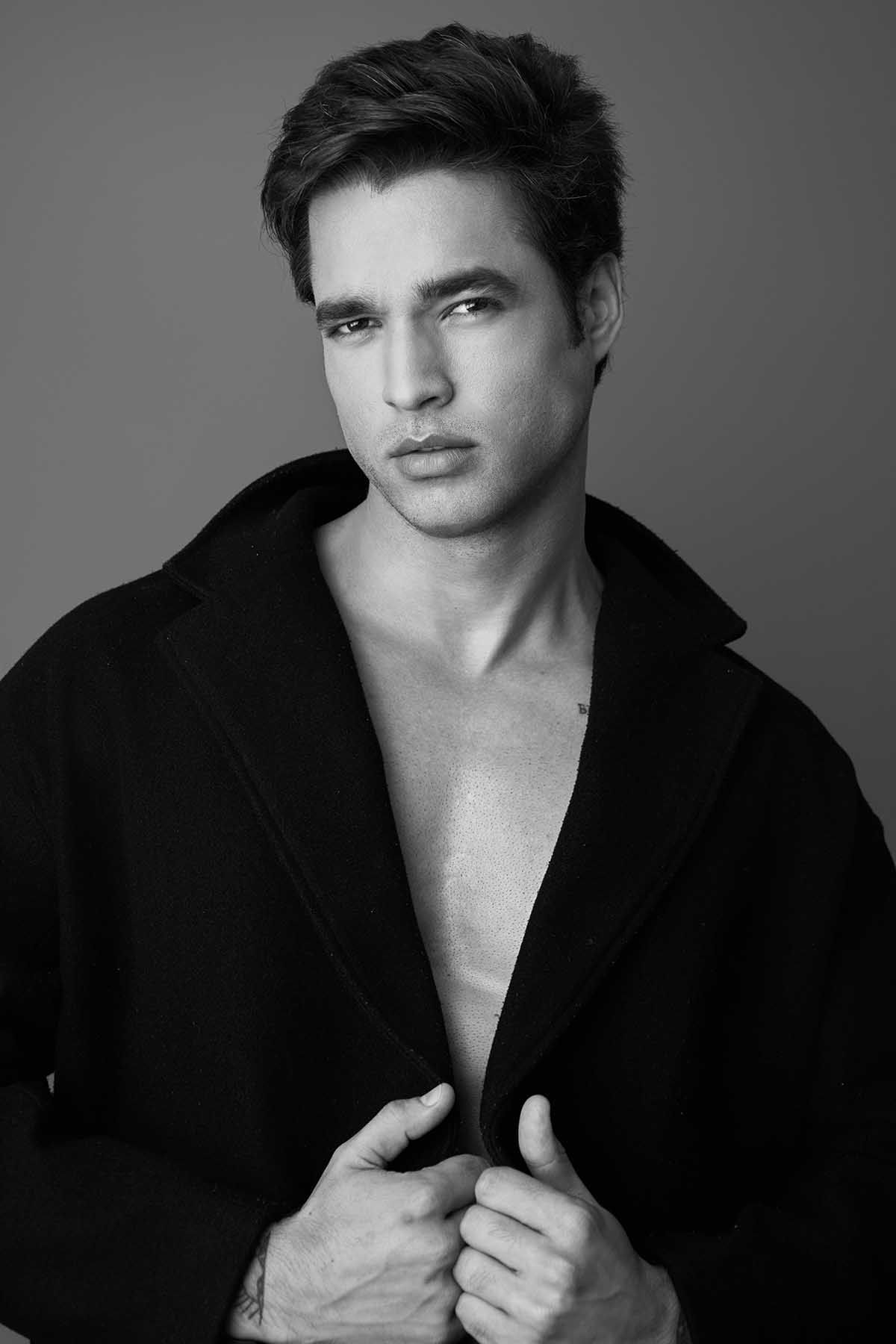 Xram Ragde Rodrigo Oliveira by Xram Ragde | Brazilian Male Model