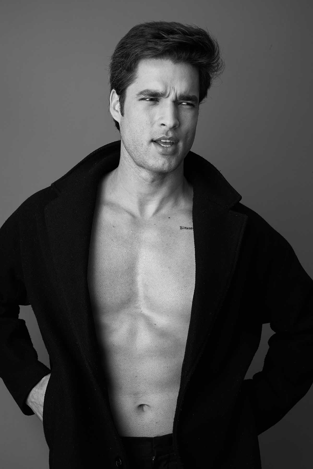 Xram Ragde Rodrigo Oliveira by Xram Ragde | Brazilian Male Model